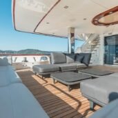 astondoa149-aft-deck-Horizon-Yacht-Charters-phuket