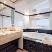 astondoa149-ensuite-bathroom-Horizon-Yacht-Charters-phuket