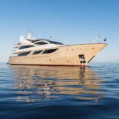 astondoa149-profile-starboard-Horizon-Yacht-Charters-phuket