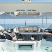astondoa149-stern-deck-jacuzzi-Horizon-Yacht-Charters-phuket