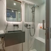 sunreef60-eco-cat-ensuite-Horizon-Yacht-Charters-phuket